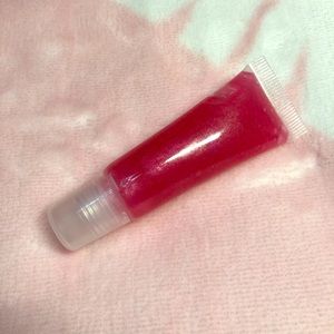 Pink lip gloss